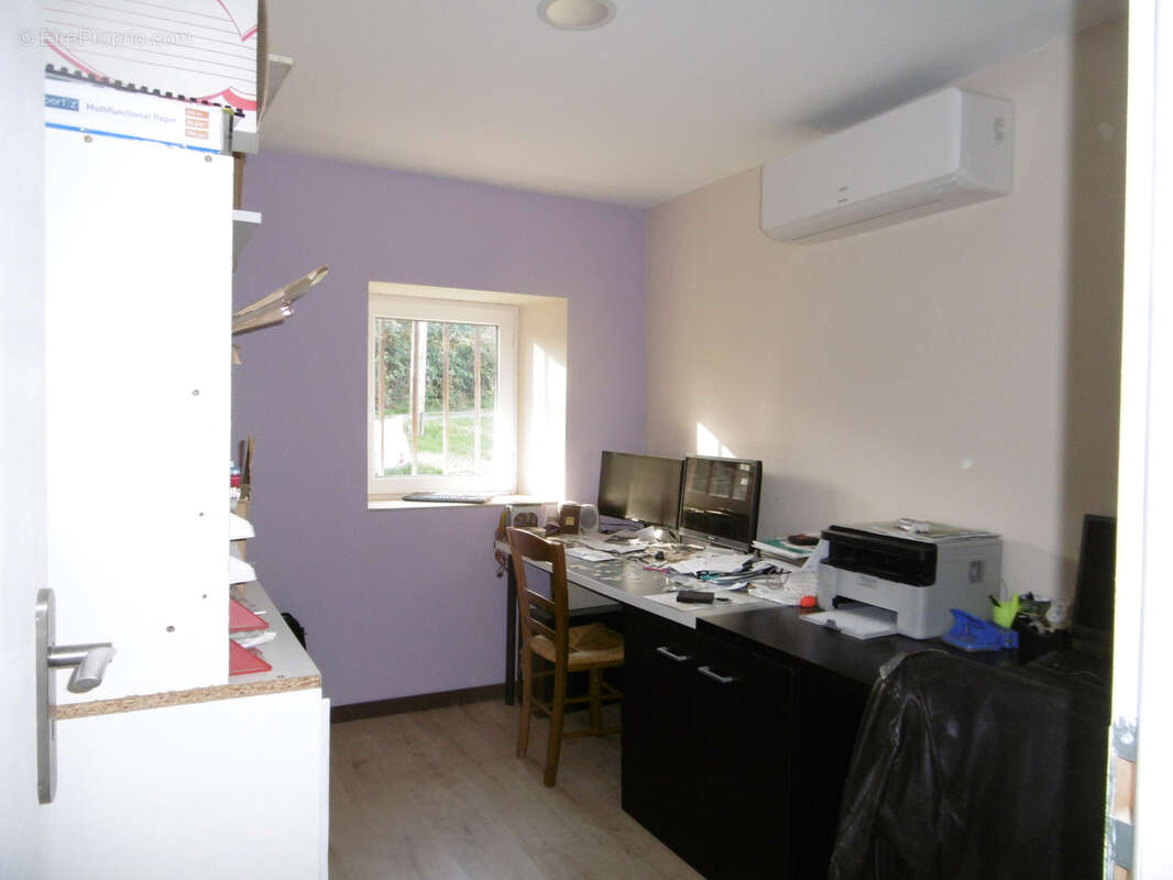 Maison à SAINT-CHRISTOPHE-EN-BRIONNAIS