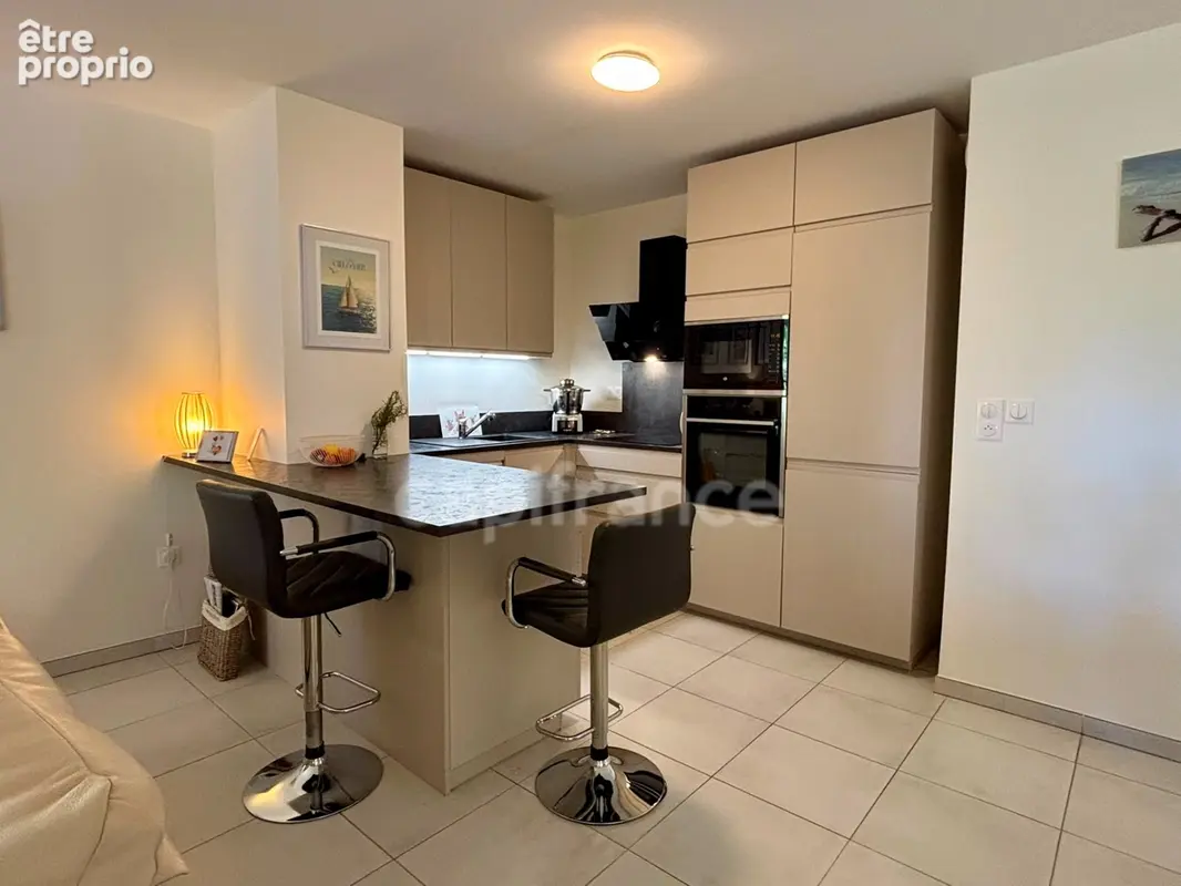Appartement à vendre 4 pièces HYERES (83) - Plain pied - 2 parkings - 2 terrasses - photo 24