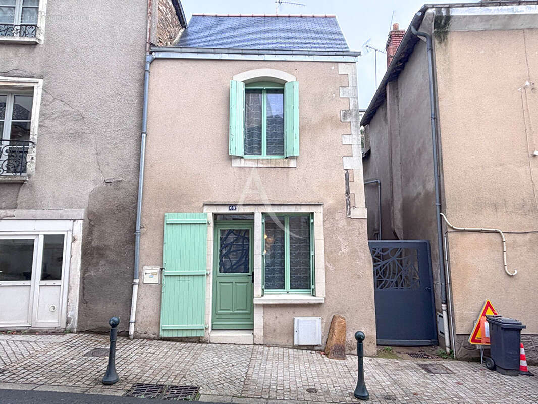 Maison à CHATEAU-GONTIER