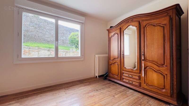 Département Finistère (29) – À vendre à Quimper : Maison T6 de 90 m² habitable avec terrain de 720 m² avec garage - photo 15