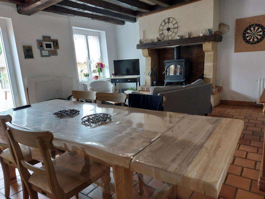 Maison à YVRE-L&#039;EVEQUE