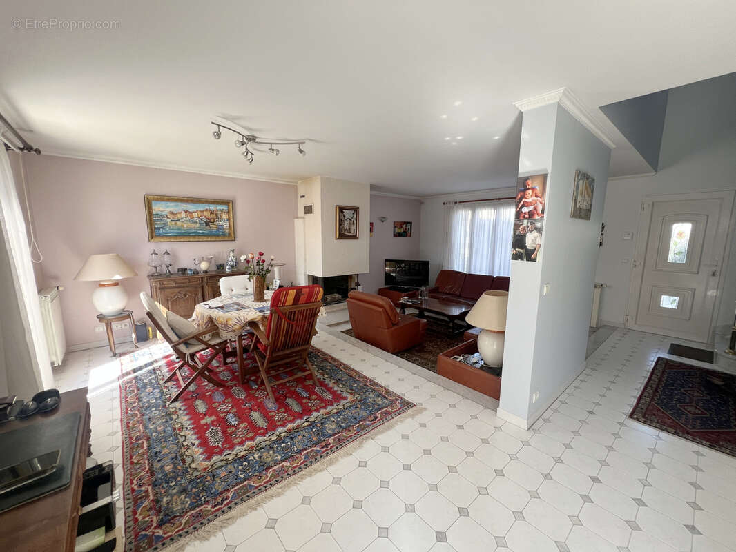 Maison à ORMESSON-SUR-MARNE