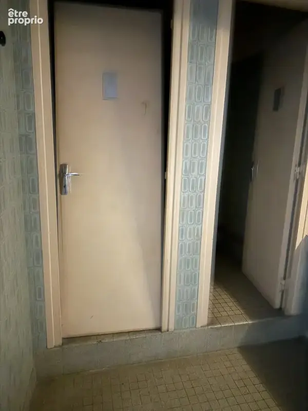 A Auch, à vendre immeuble (local commercial et appartement 3 pièces) - photo 11