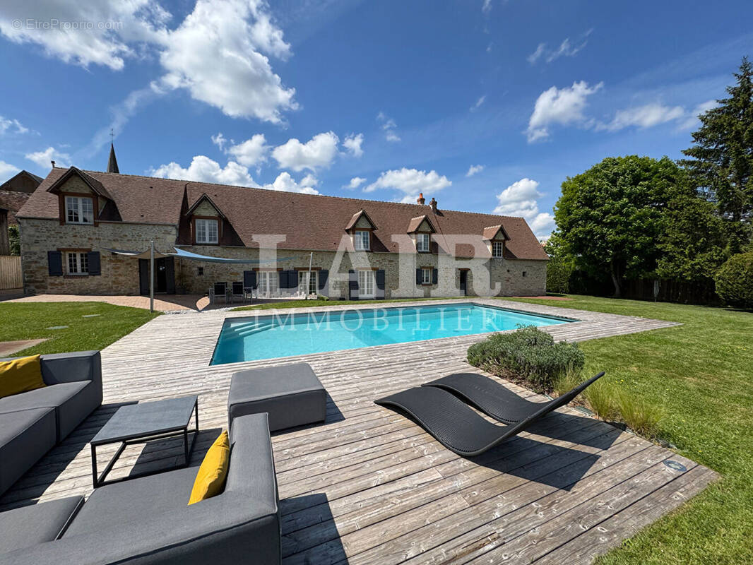 Maison à LE MELE-SUR-SARTHE