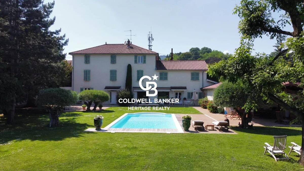 Maison à COLLONGES-AU-MONT-D'OR