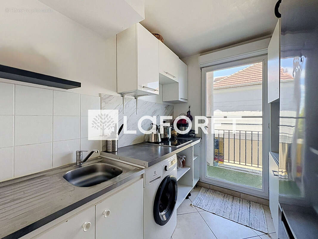 Appartement à MOISSY-CRAMAYEL