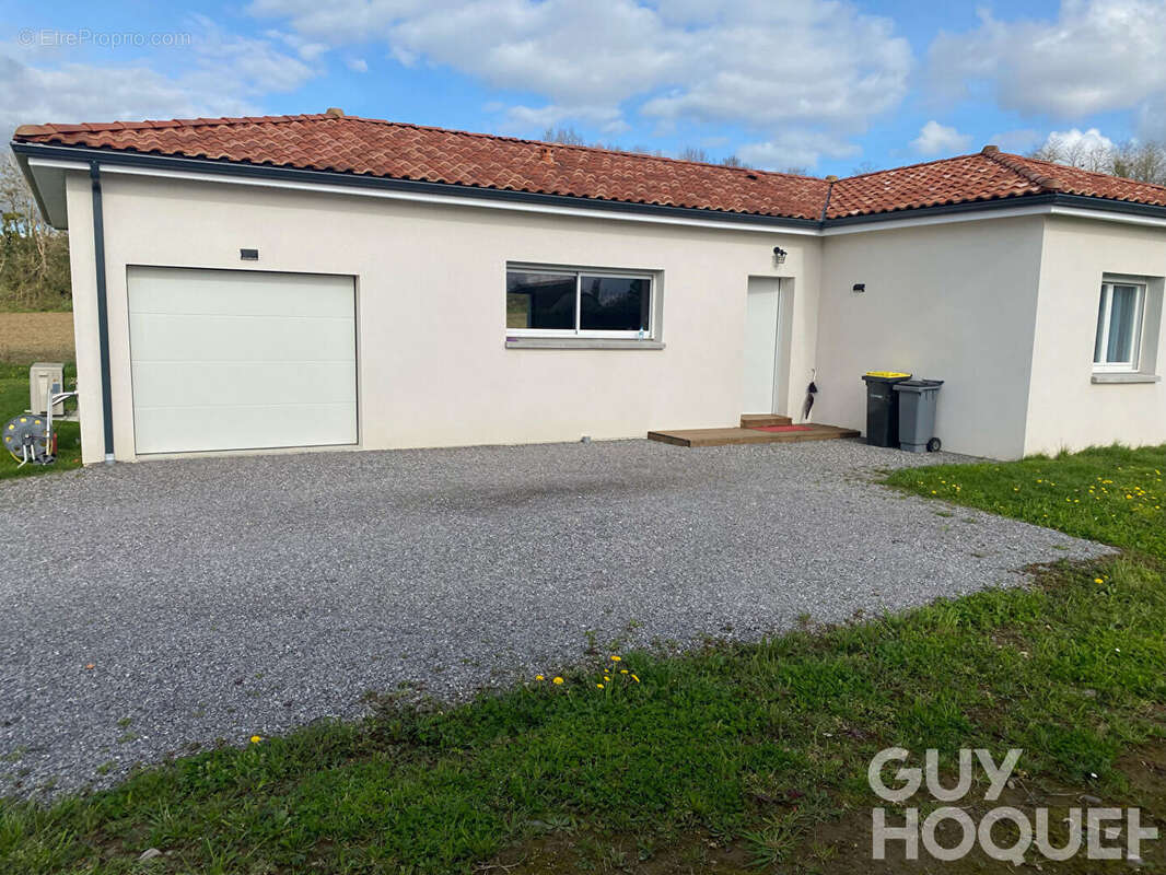 Maison à CARRESSE-CASSABER