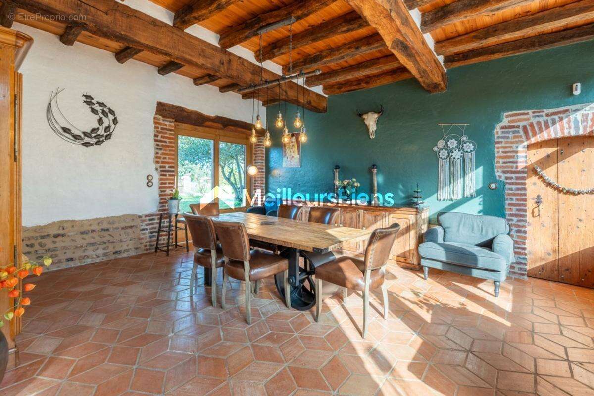 Maison bressane 327m² à Sulignat, terrain 4863m² - photo 10