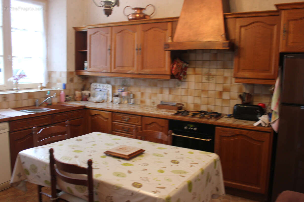 Maison 128 m² à Gizeux  - photo 4
