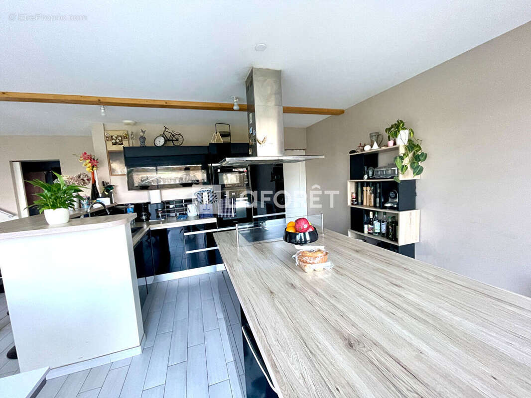 Maison à SAUVETERRE-DE-ROUERGUE