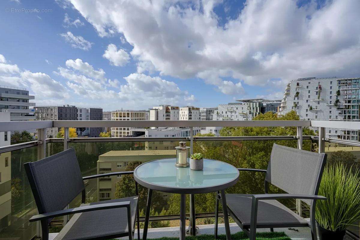Appartement à NANTERRE