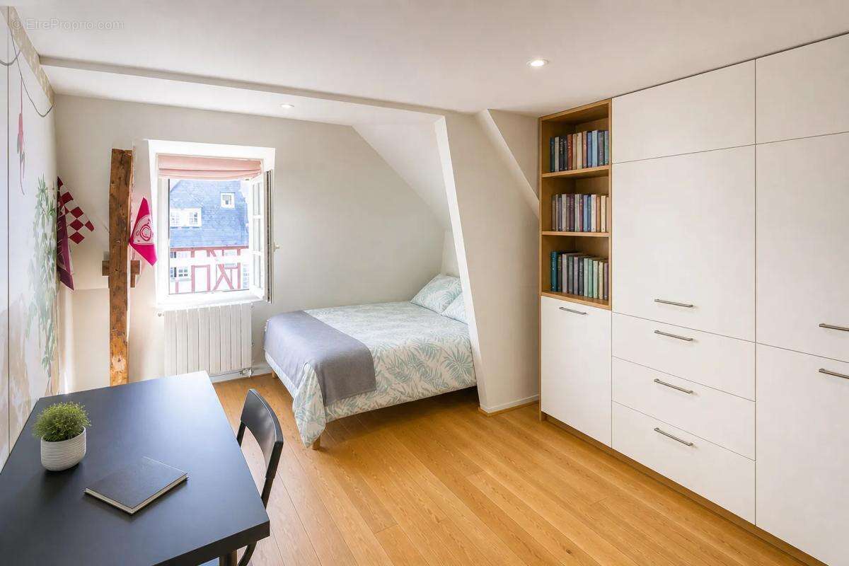 Appartement de 89M² situé dans le quartier historique de Vannes - photo 11