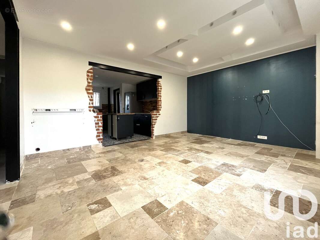 Photo 2 - Maison à DAMMARIE-LES-LYS