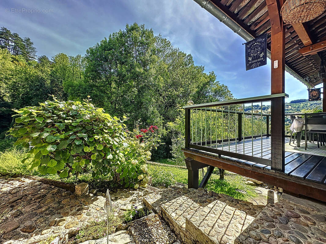 Maison à SAINT-GEOIRE-EN-VALDAINE