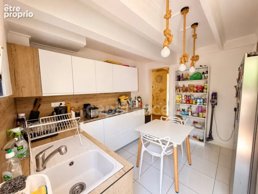 A vendre - Fort de France Quartier Didier -  Villa T6 avec jardin, terrasse, carbet et piscine - photo 14