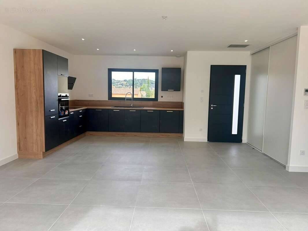 Maison 101 m² à Limoux  - photo 4