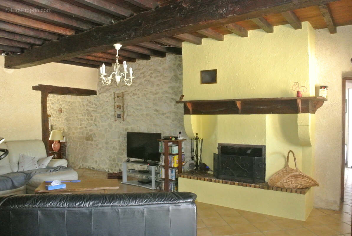 Maison à MAUVEZIN-SUR-GUPIE