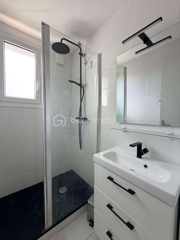 Appartement à LA RICHE