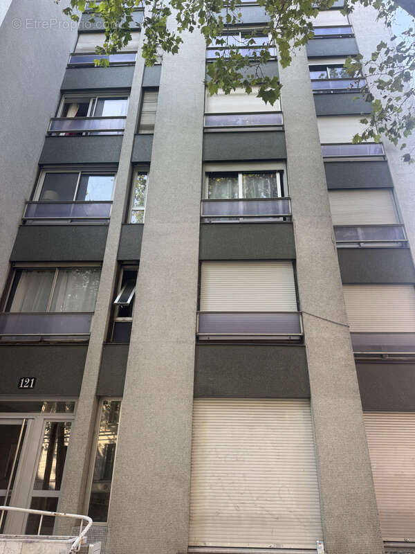Métro OURCQ 75019 Paris - STUDIO 25 m2 refait à neuf - photo 7