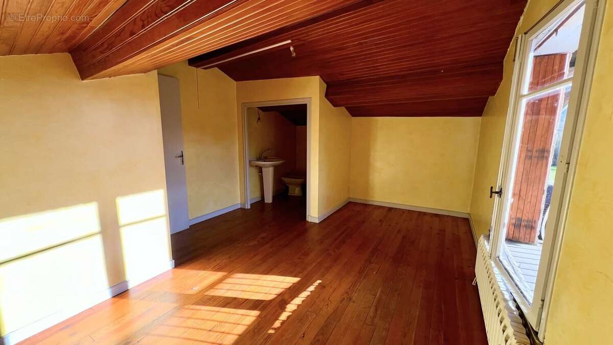 Maison à LE MAS-D'AZIL