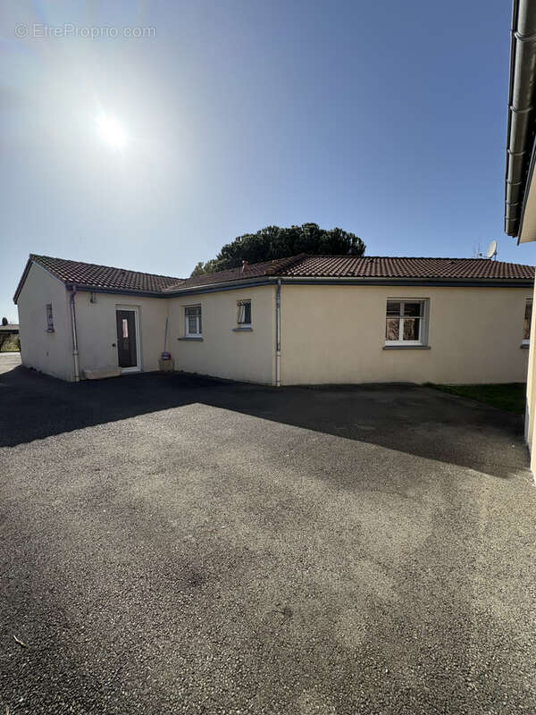 Maison à JOZE