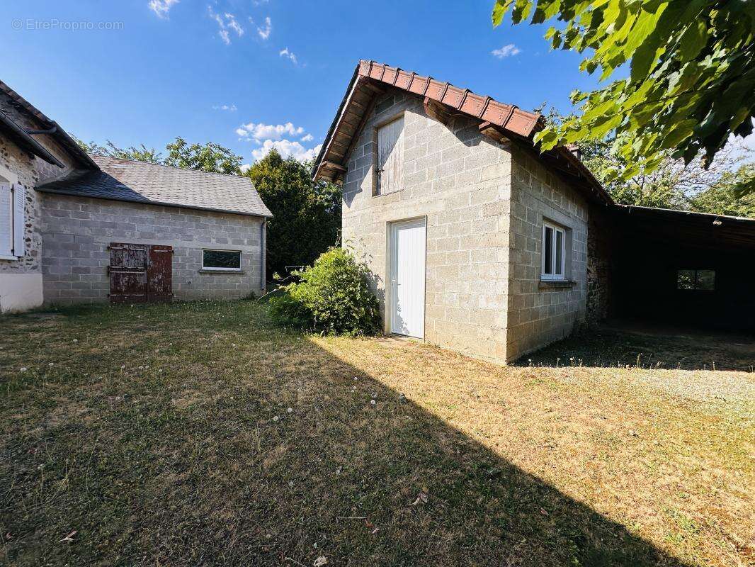 Maison 65 m² à La Porcherie  - photo 3