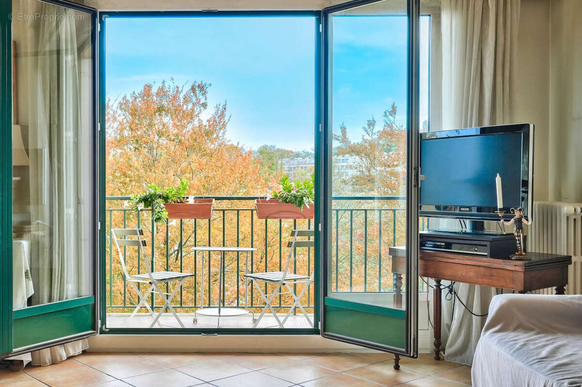 Appartement à VILLE-D&#039;AVRAY