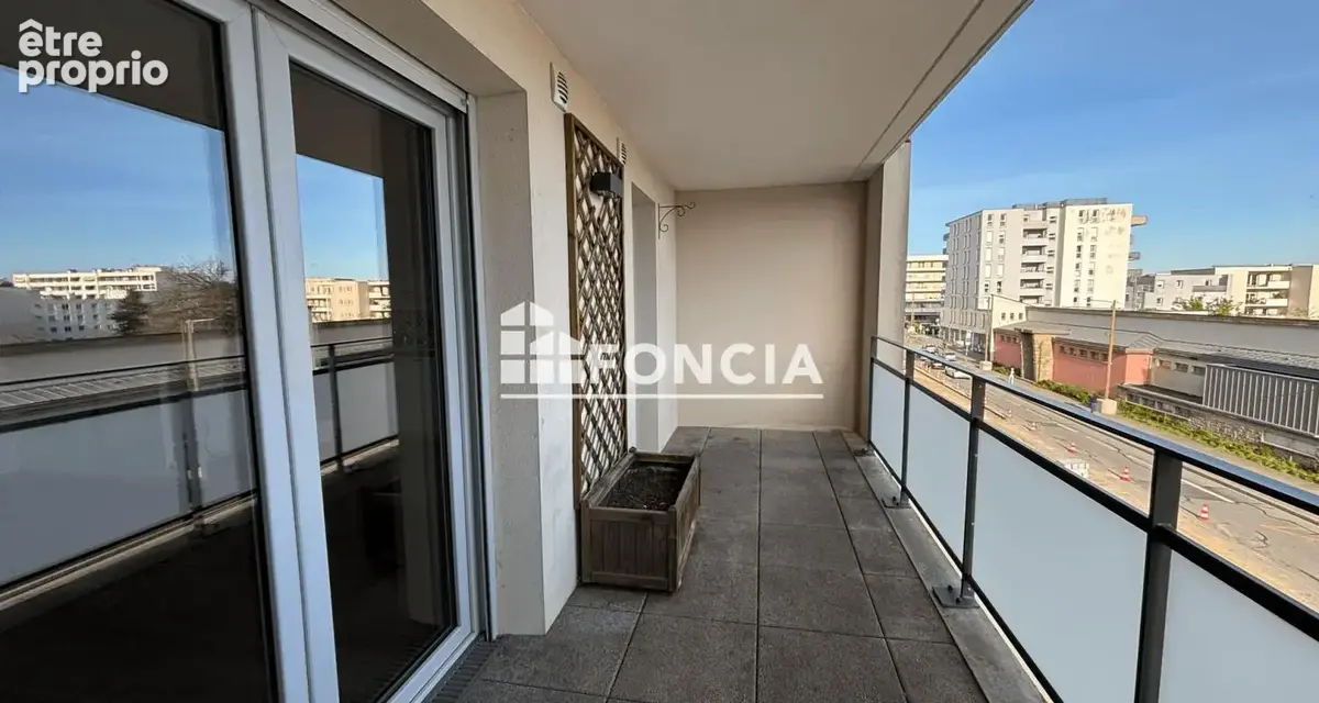 Rennes lorient/st-brieuc - t3 avec balcon expose sud - garage - photo 2