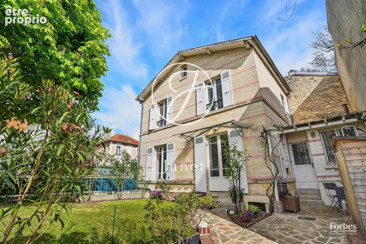 Maison à LE VESINET