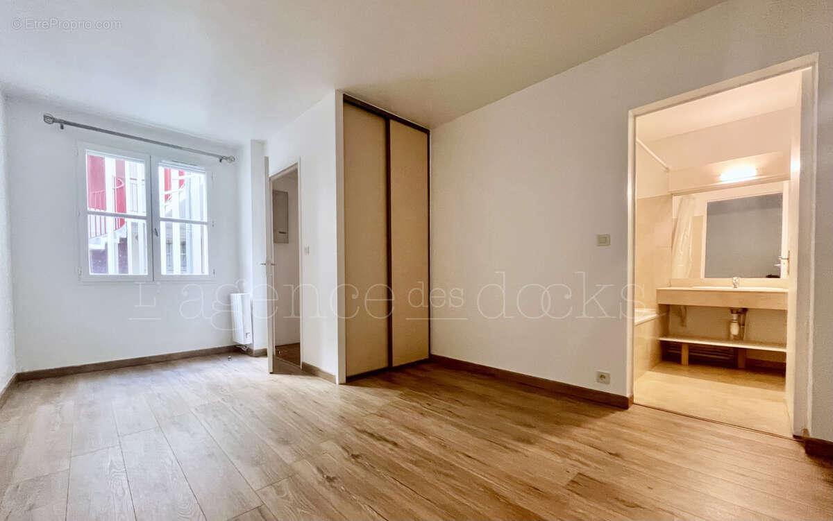 Bordeaux hyper centre - rare appartement t3 + poss. place de stationnement - photo 7