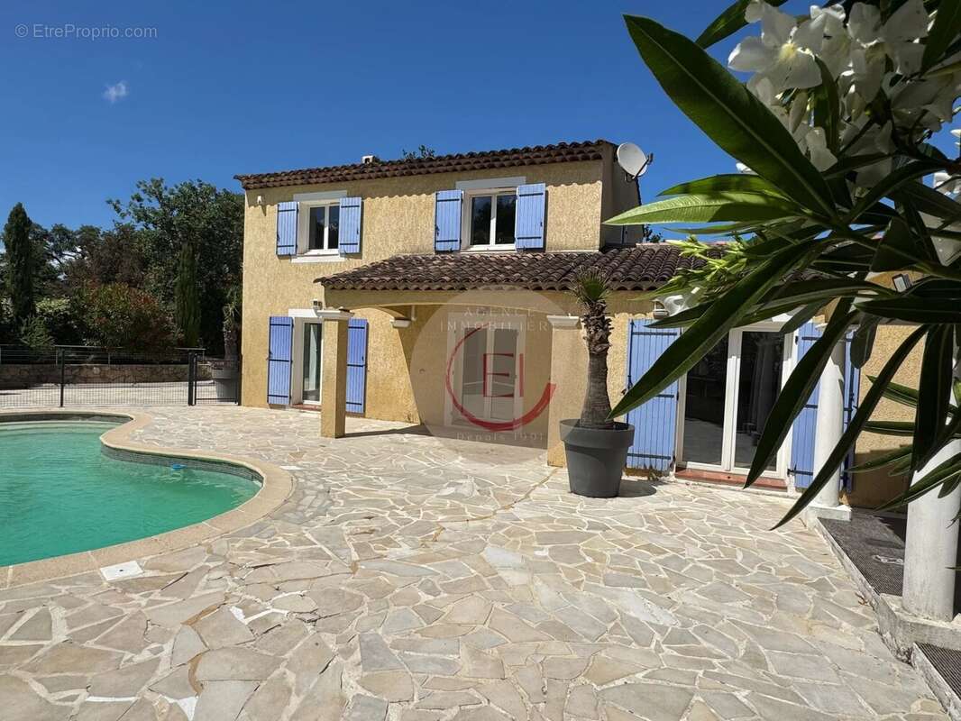 Maison à LES ADRETS-DE-L'ESTEREL