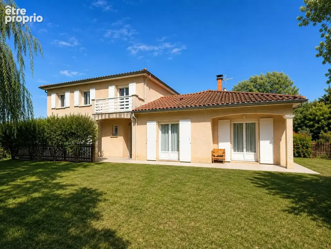 Photo Maison à Saint-Just-Saint-Rambert au prix de 549 000€
