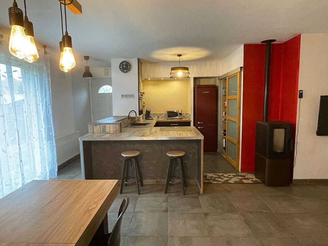 Maison à COUSSAY-LES-BOIS