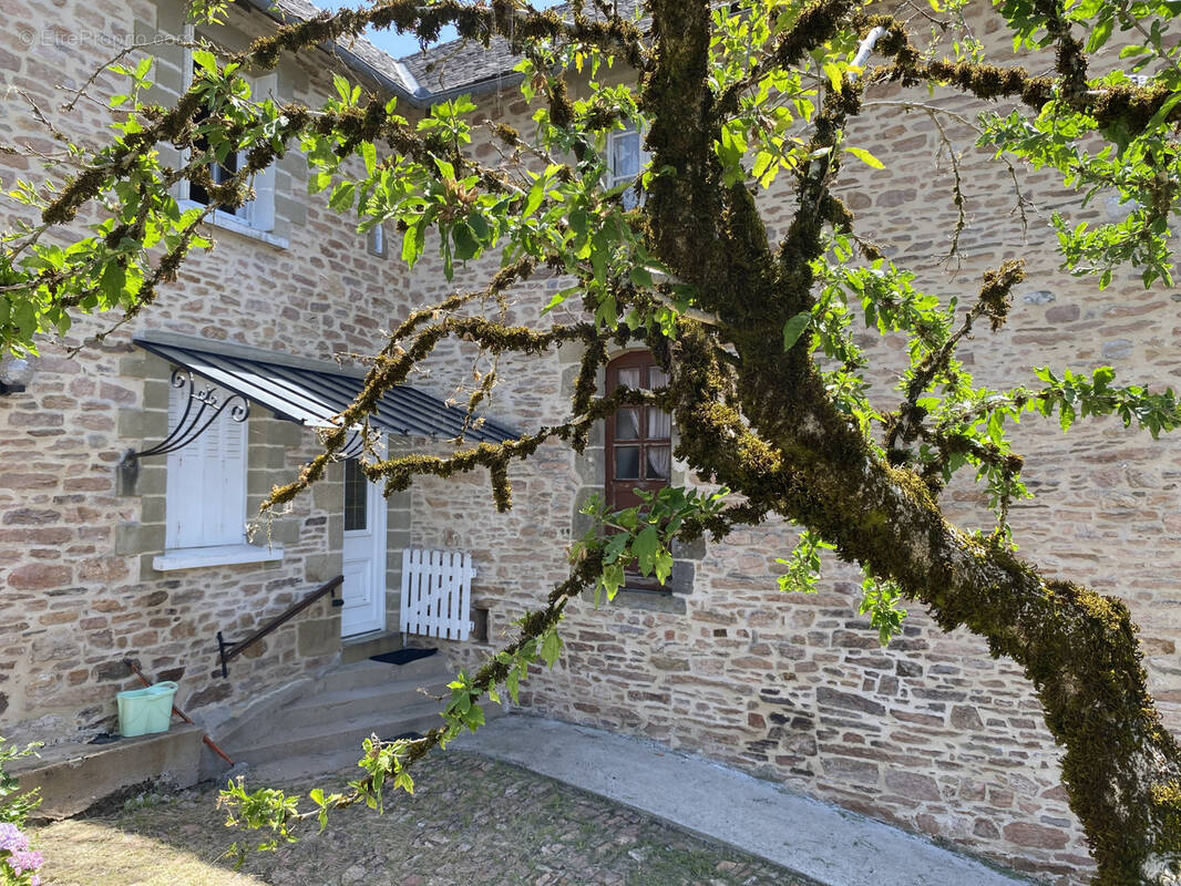 Corps de ferme en pierre - photo 15
