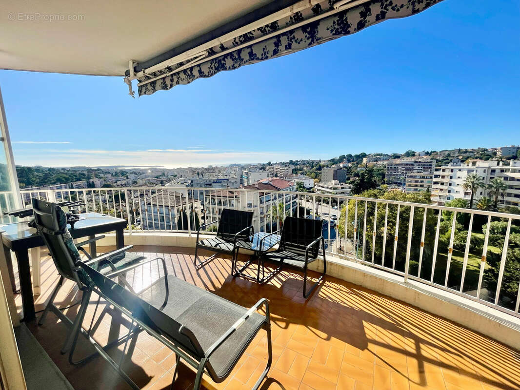 Appartement à LE CANNET