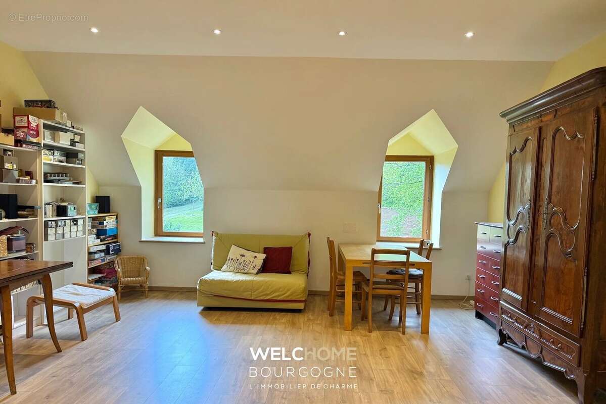 Maison à MONT-SAINT-VINCENT