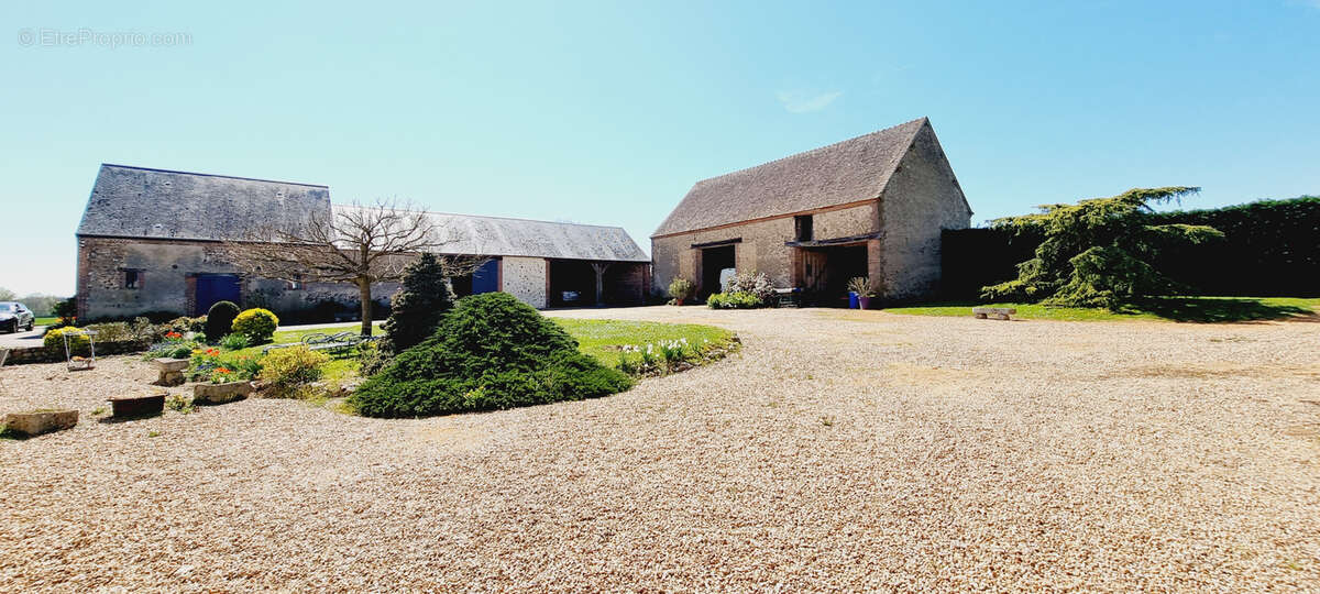 Maison à CLOYES-SUR-LE-LOIR