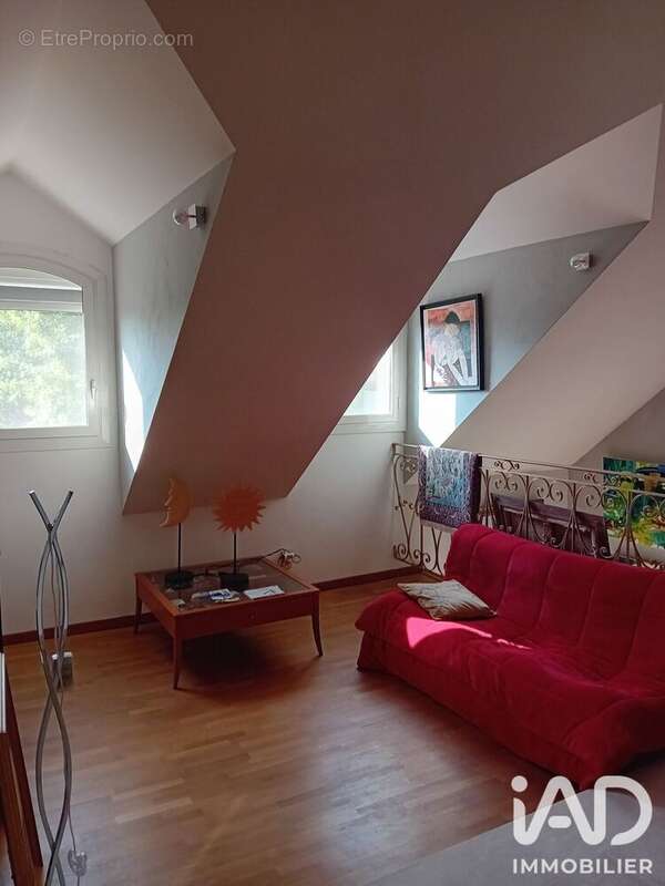 Maison 233 m² à Monteils  - photo 8