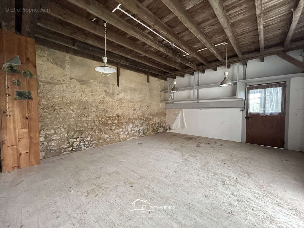 Appartement à LUSIGNAN