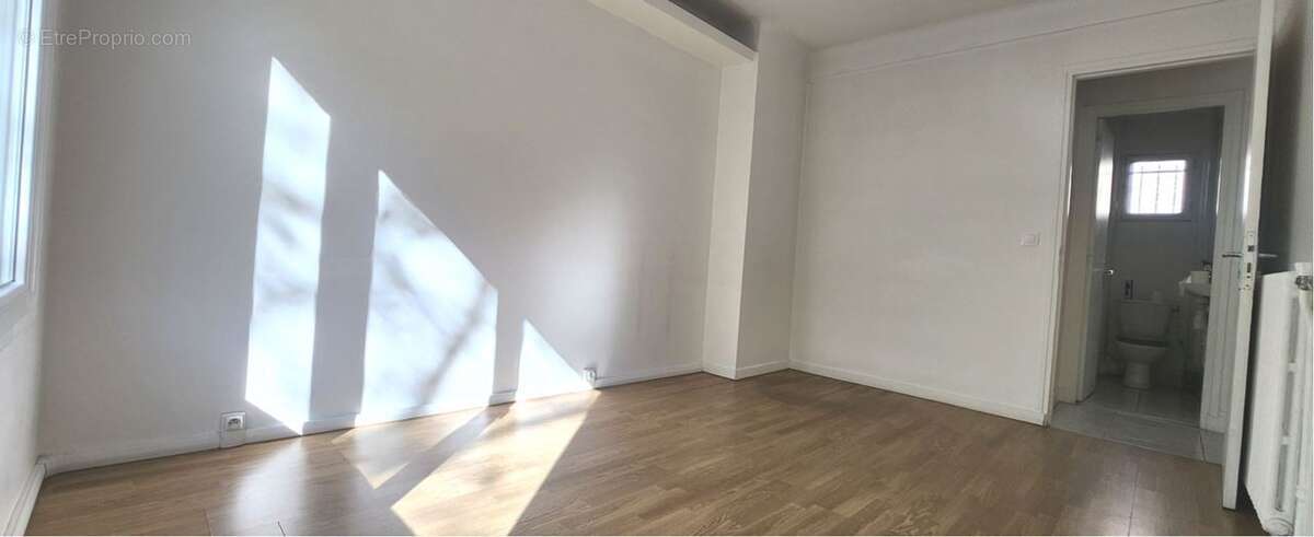 Appartement 79 m² à Paris-19e  - photo 8