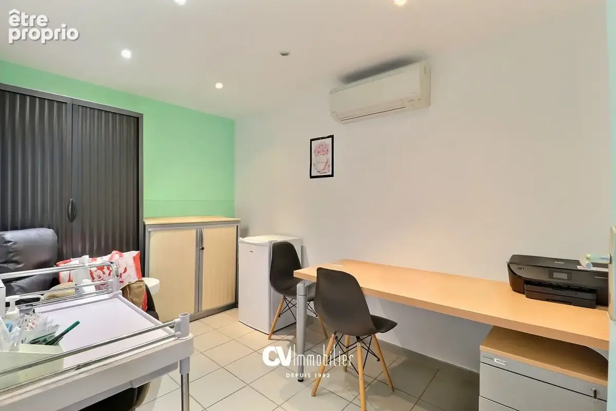 Local professionnel - 100m2 - photo 8