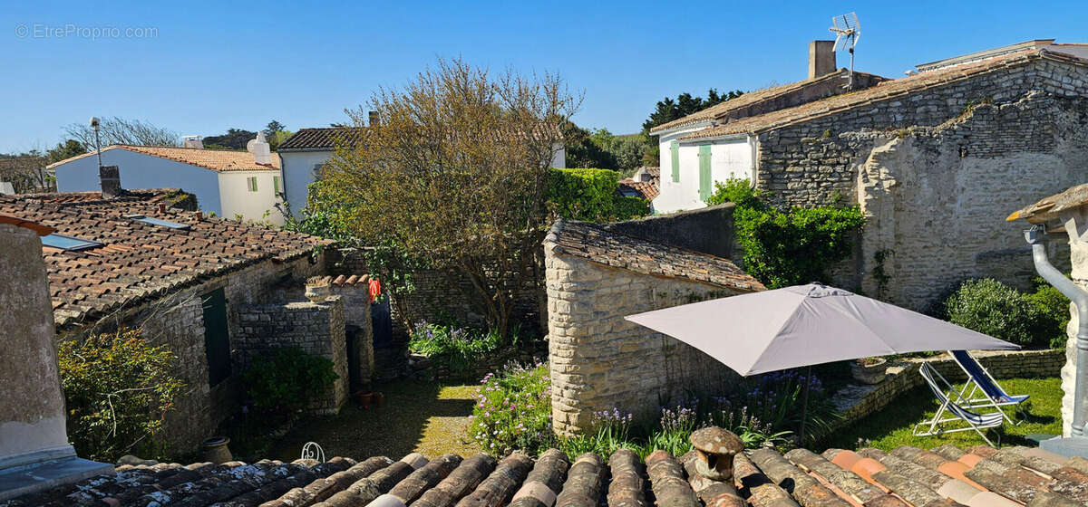 Maison à SAINT-CLEMENT-DES-BALEINES