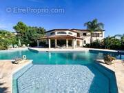 Maison à MANDELIEU-LA-NAPOULE