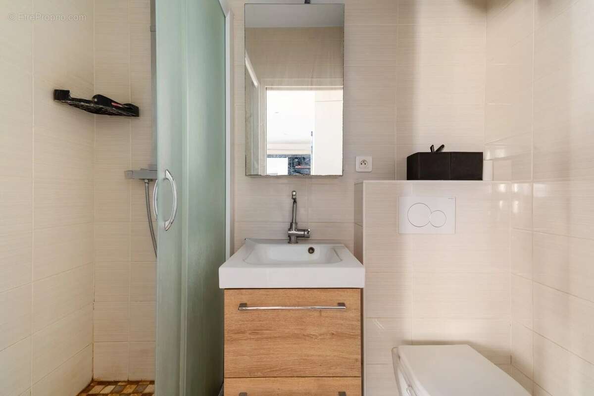 Appartement à LEVALLOIS-PERRET