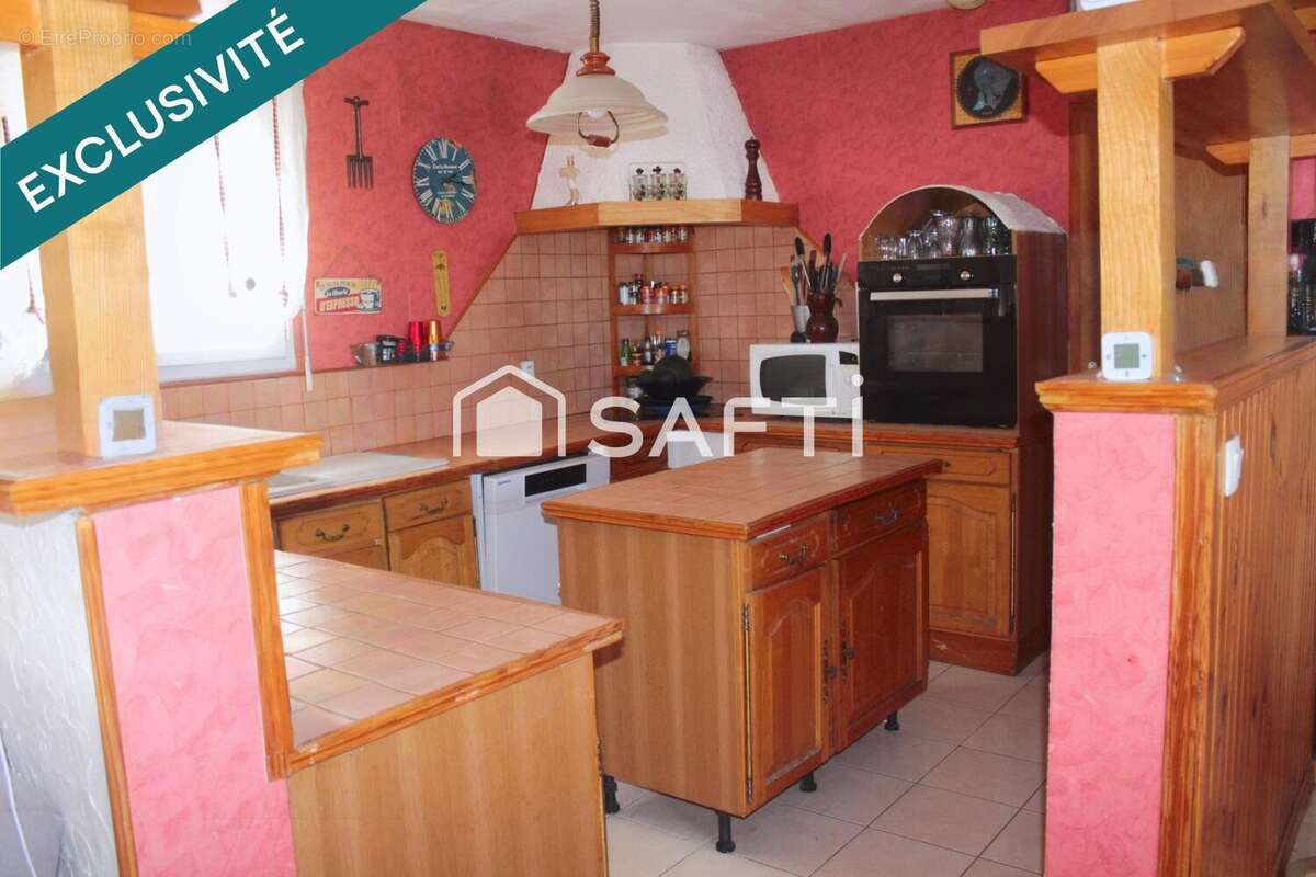 Maison 115 m² à Saint-Genis-De-Saintonge  - photo 9