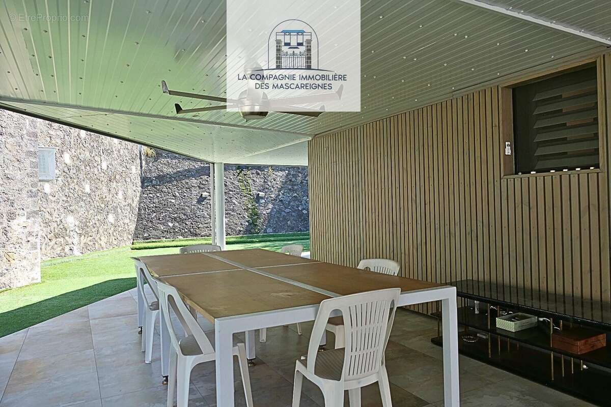 Maison à SAINT-DENIS