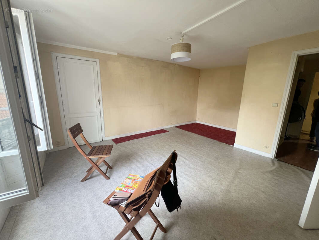 Appartement à SAINT-MAUR-DES-FOSSES