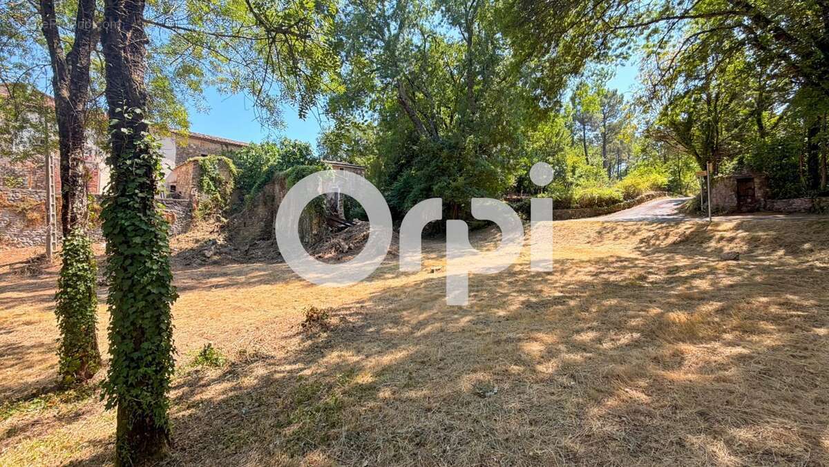 Bâtisse de 1800 sur plus de 2,8 hectares – Allègre-les-Fumades - photo 7