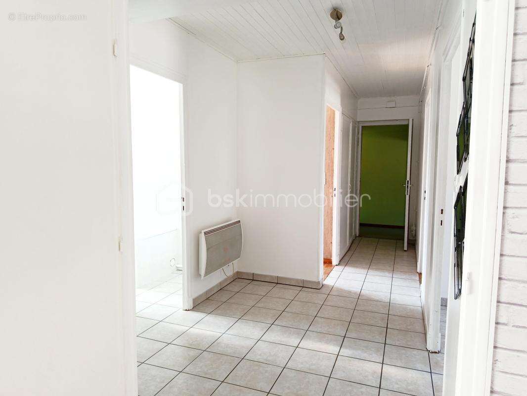 Appartement  T5 - photo 2
