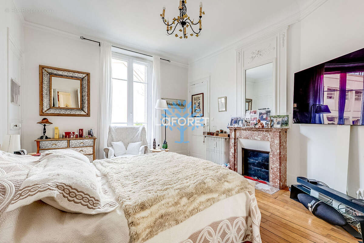 Appartement à PARIS-11E